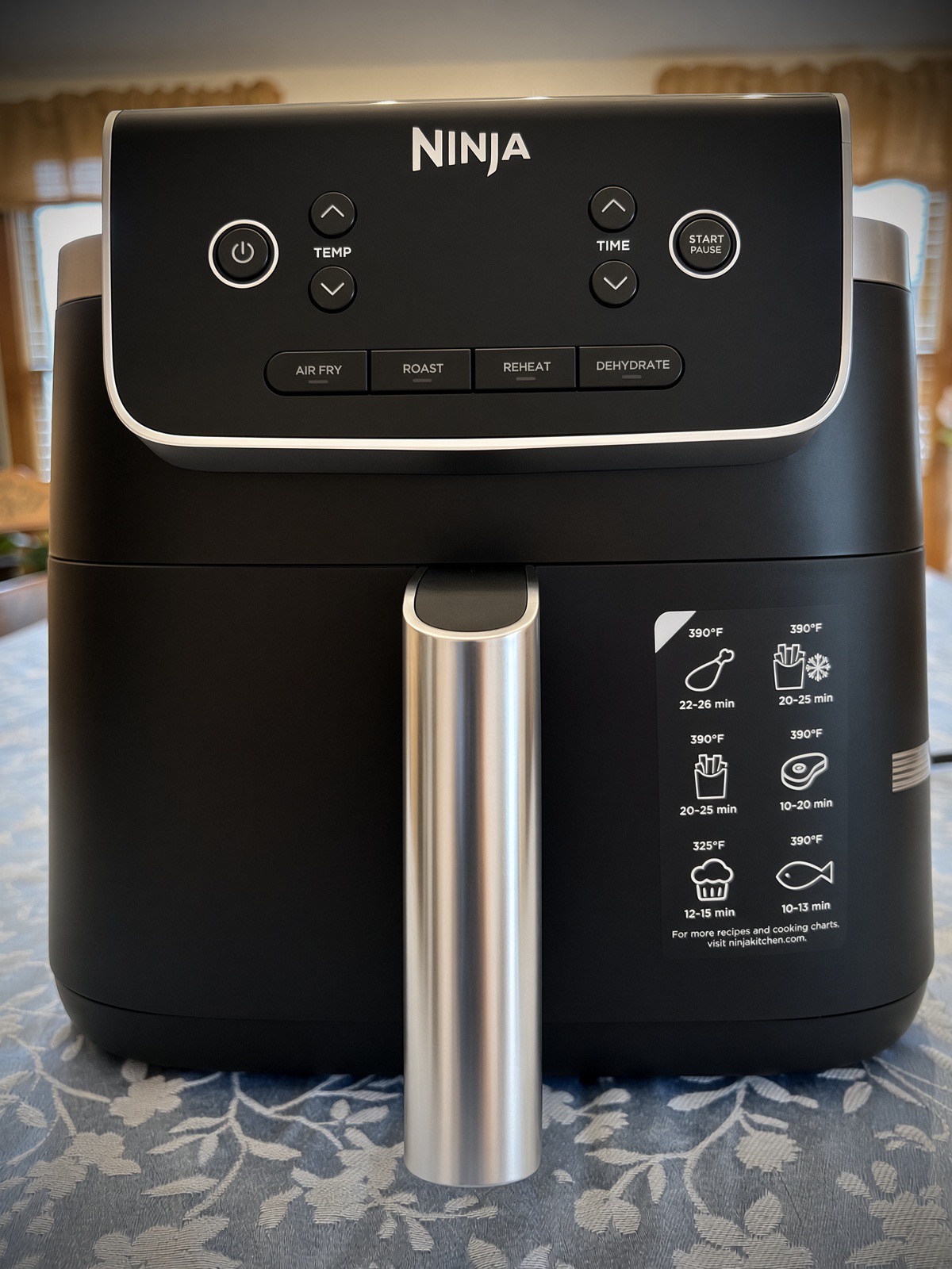 Ninja Air Fryer Pro 4-in-1 (AF141) Review: Our First Air Fryer